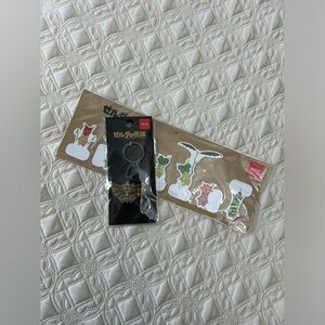 The Legend of Zelda keychain & post-its